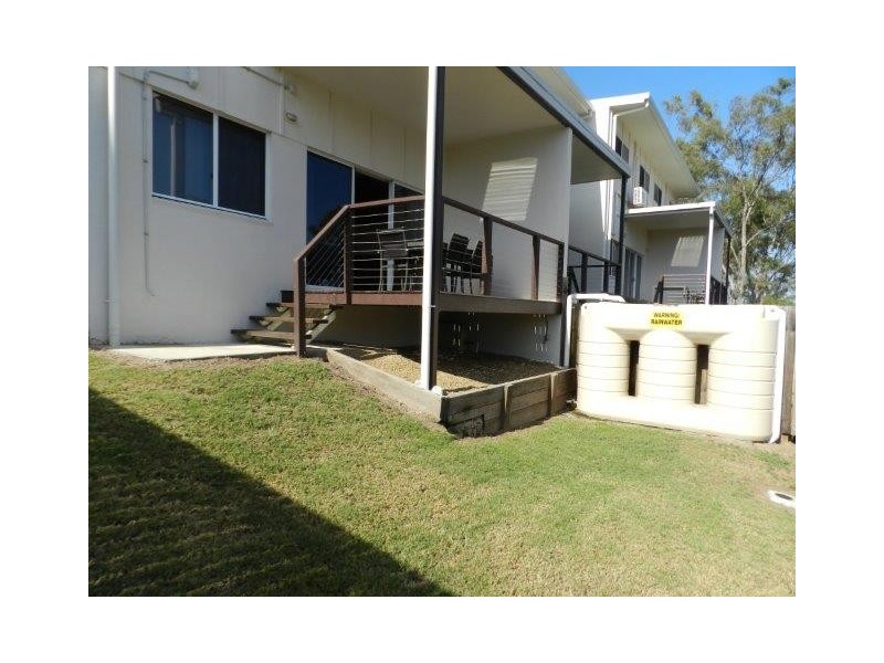 2/9 Cockatoo Drive, New Auckland QLD 4680