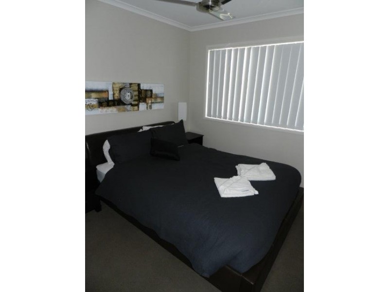 3/9 Cockatoo Drive, New Auckland QLD 4680