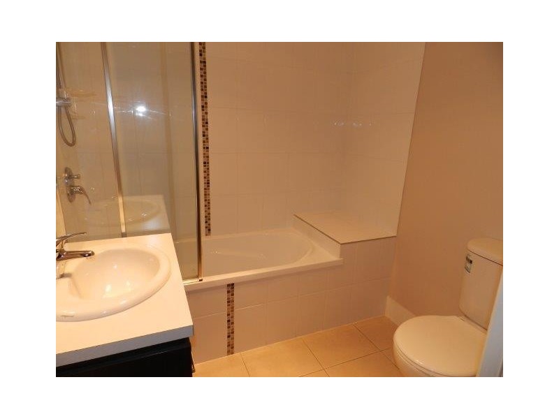 3/9 Cockatoo Drive, New Auckland QLD 4680