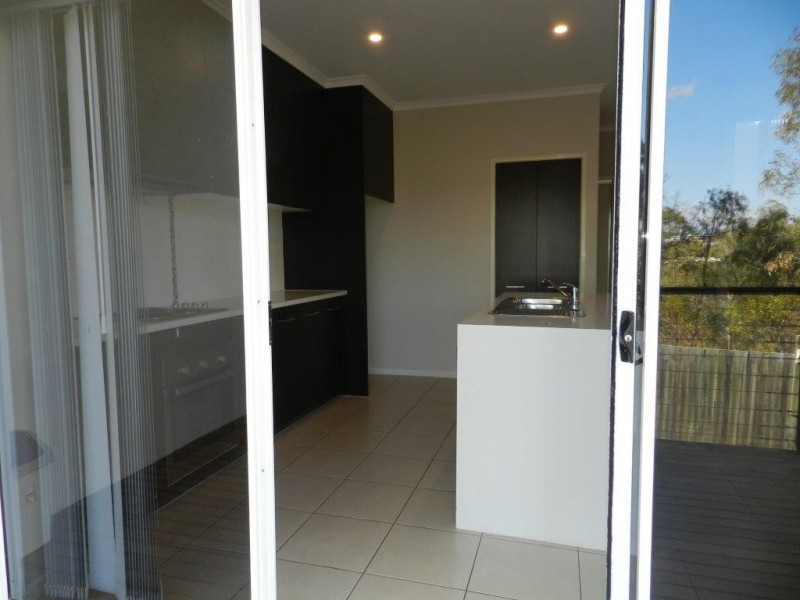 5/9 Cockatoo Drive, New Auckland QLD 4680