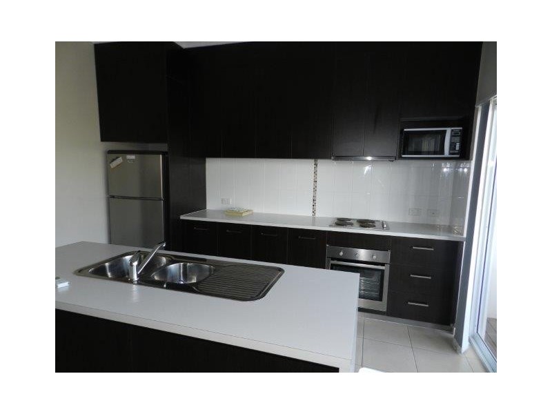 8/9 Cockatoo Drive, New Auckland QLD 4680