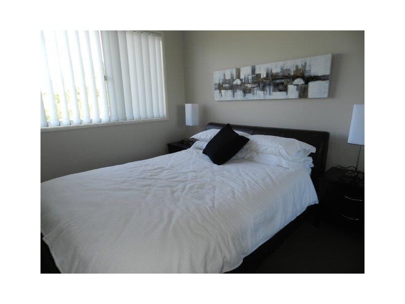 8/9 Cockatoo Drive, New Auckland QLD 4680