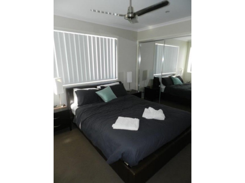 4/9 Cockatoo Drive, New Auckland QLD 4680