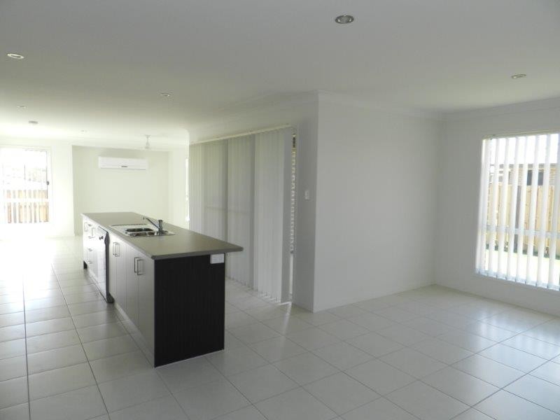 26 Bendee Street, Glen Eden QLD 4680