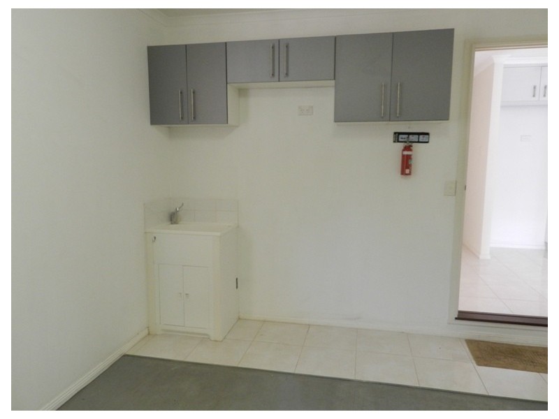 158 J Hickey Avenue, Clinton QLD 4680