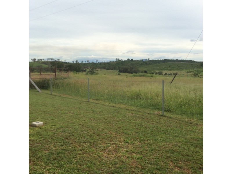 50 Shaws Road, Machine Creek QLD 4695