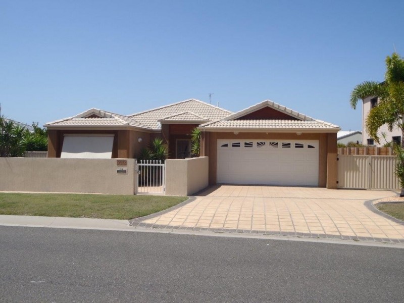 12 Dolphin Terrace, South Gladstone QLD 4680