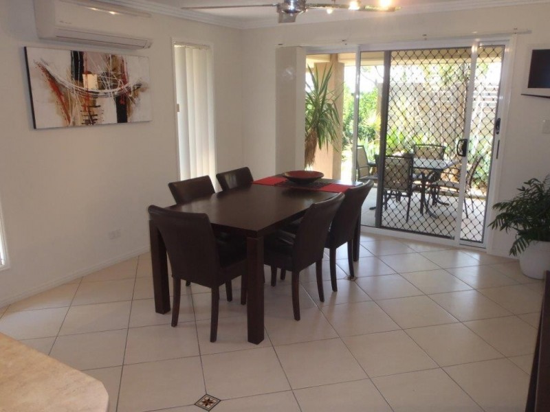 12 Dolphin Terrace, South Gladstone QLD 4680