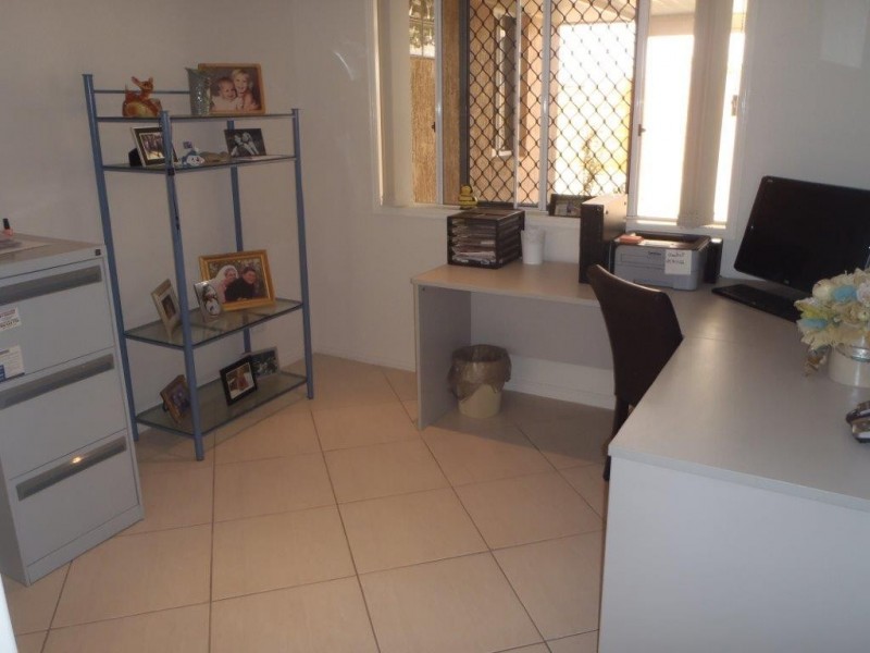 12 Dolphin Terrace, South Gladstone QLD 4680