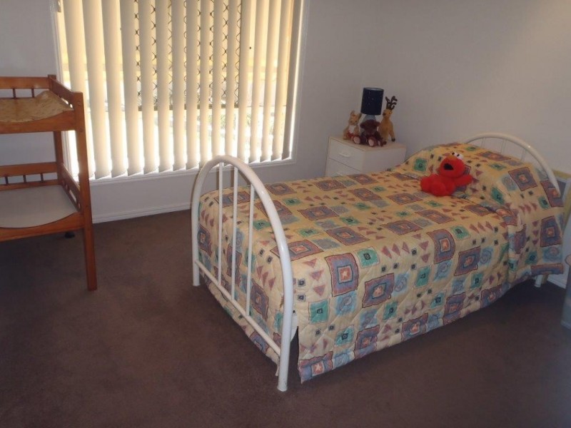 12 Dolphin Terrace, South Gladstone QLD 4680