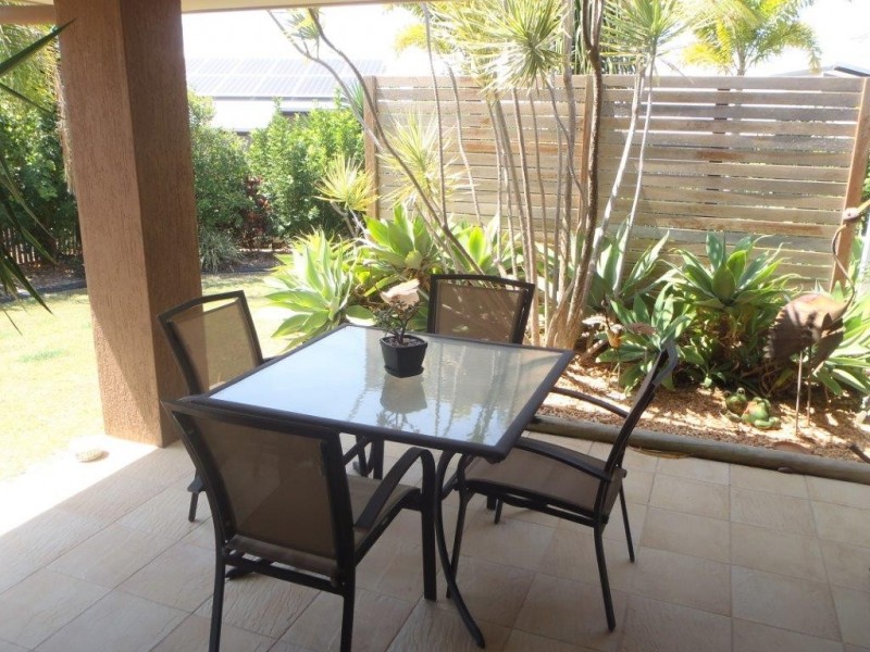 12 Dolphin Terrace, South Gladstone QLD 4680