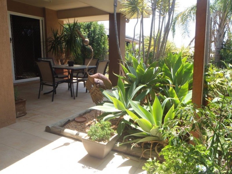 12 Dolphin Terrace, South Gladstone QLD 4680