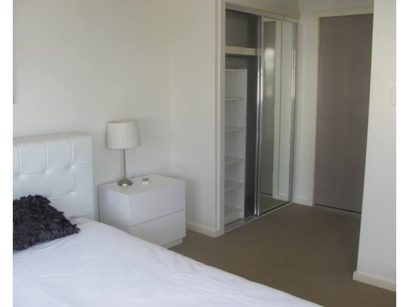 20/1 Michel Place, Telina QLD 4680
