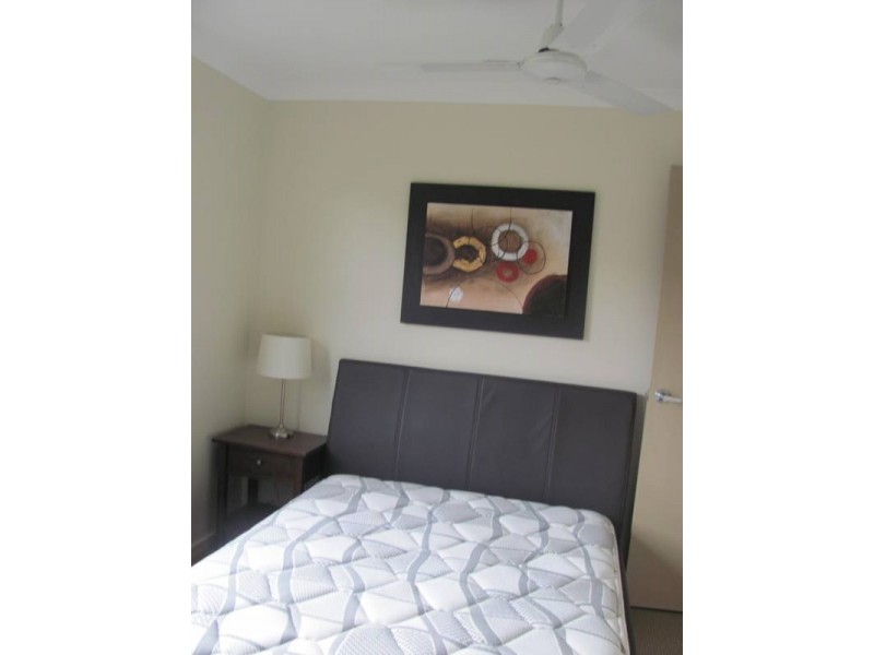 27/1 Michel Place, Telina QLD 4680