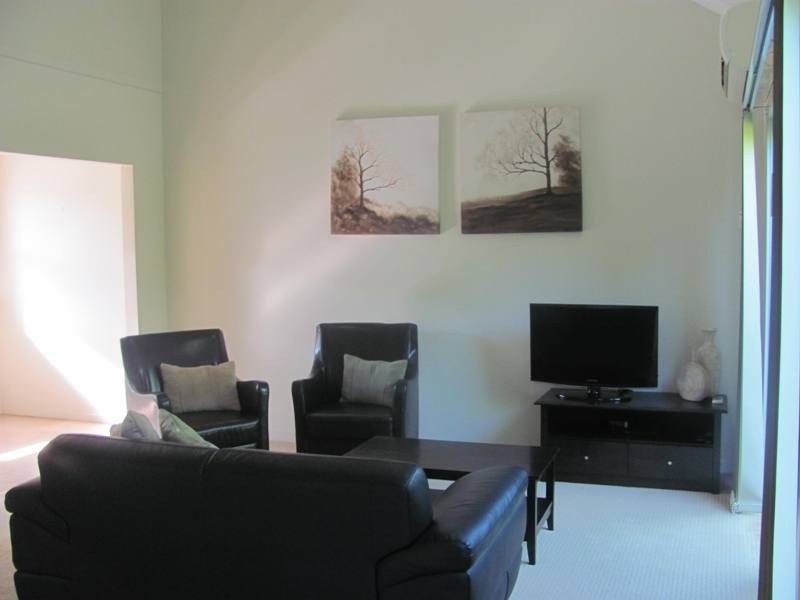 4/1 Michel Place, Telina QLD 4680