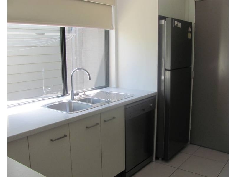 5/1 Michel Place, Telina QLD 4680