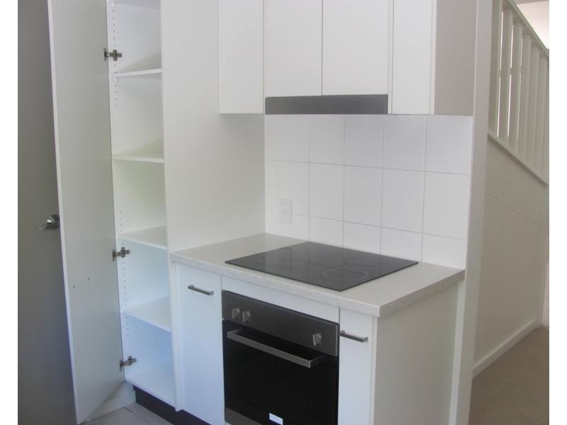 5/1 Michel Place, Telina QLD 4680