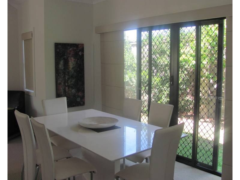 5/1 Michel Place, Telina QLD 4680