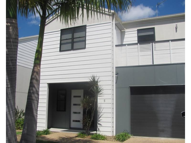 5/1 Michel Place, Telina QLD 4680