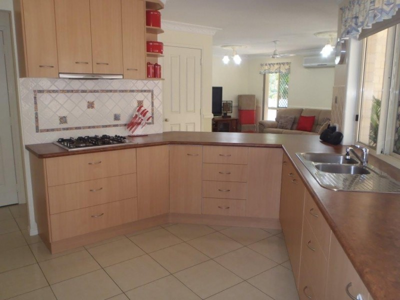 26 Hamilton Drive, Clinton QLD 4680