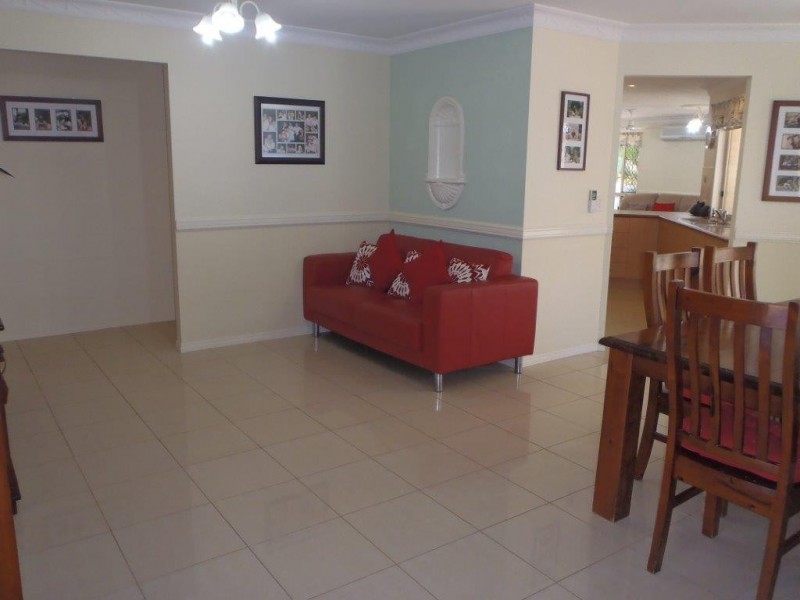 26 Hamilton Drive, Clinton QLD 4680