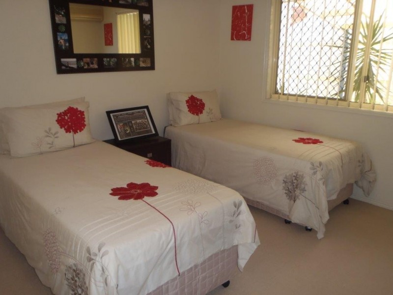 26 Hamilton Drive, Clinton QLD 4680