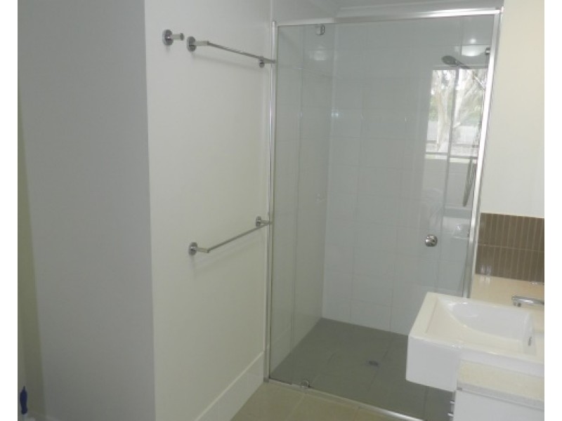 211/75 Central Lane, Gladstone QLD 4680