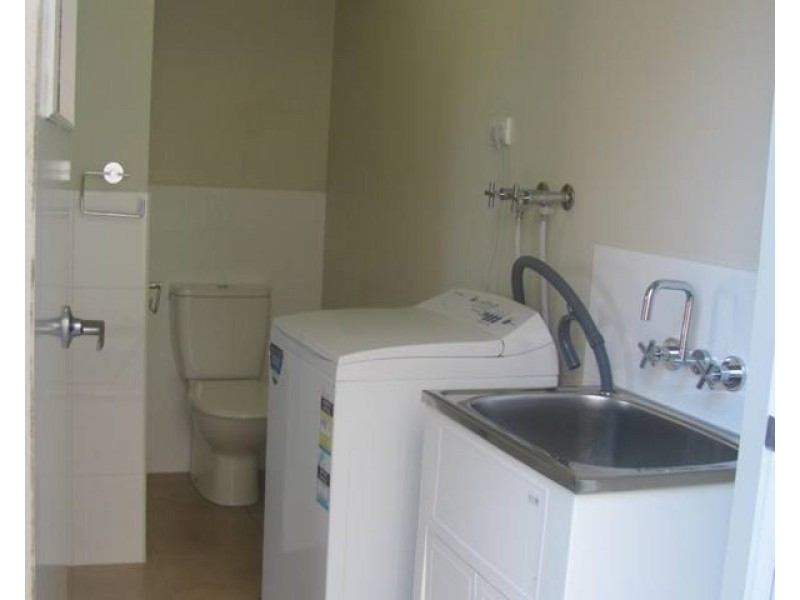 8/1 Michel Place, Telina QLD 4680