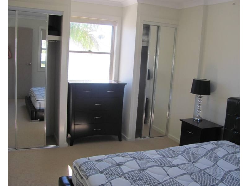 8/1 Michel Place, Telina QLD 4680