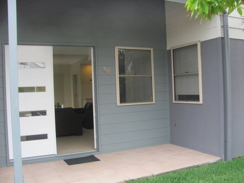 30/1 Michel Place, Telina QLD 4680