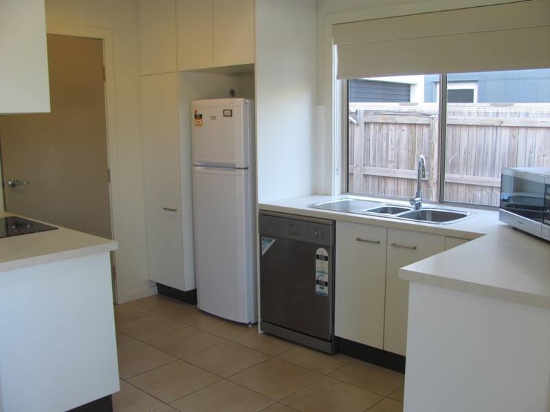12/1 Michel Place, Telina QLD 4680