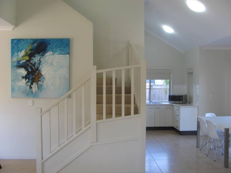 12/1 Michel Place, Telina QLD 4680