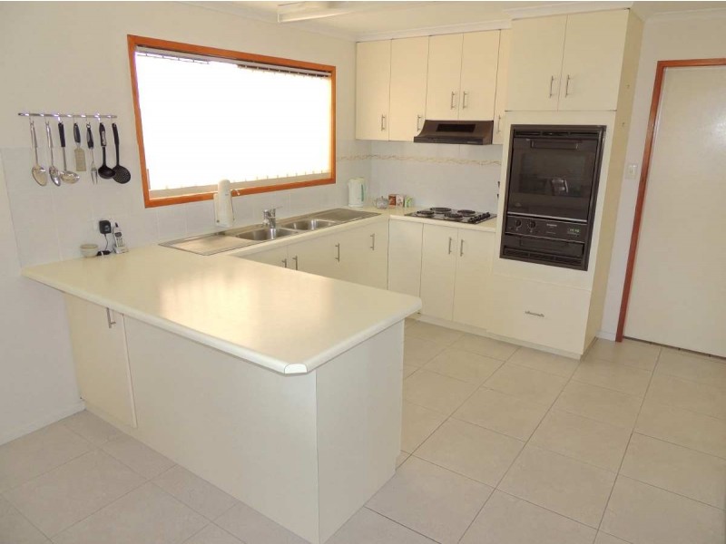 10 Lotus Street, Sun Valley QLD 4680