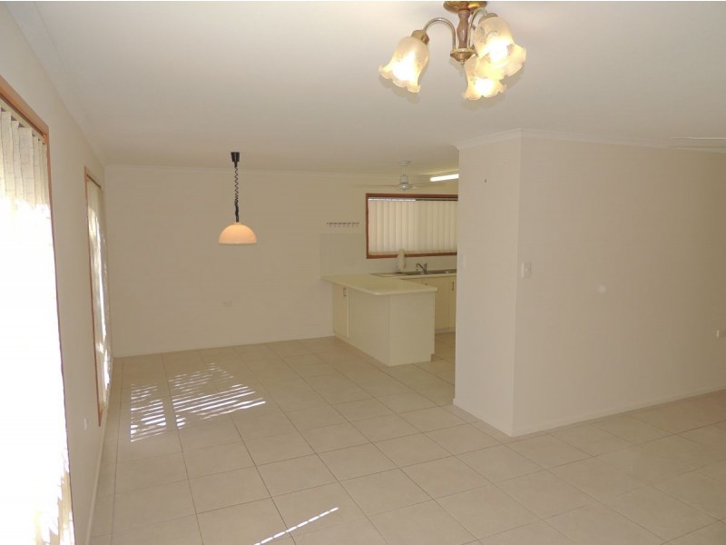 10 Lotus Street, Sun Valley QLD 4680