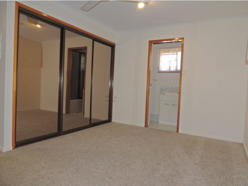 10 Lotus Street, Sun Valley QLD 4680