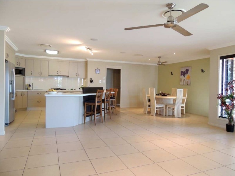 13 Victoria Avenue, Glen Eden QLD 4680