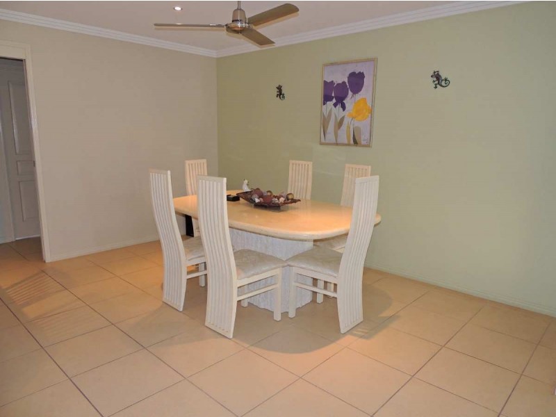 13 Victoria Avenue, Glen Eden QLD 4680