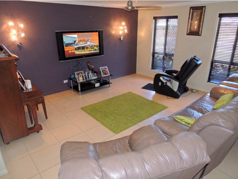 13 Victoria Avenue, Glen Eden QLD 4680