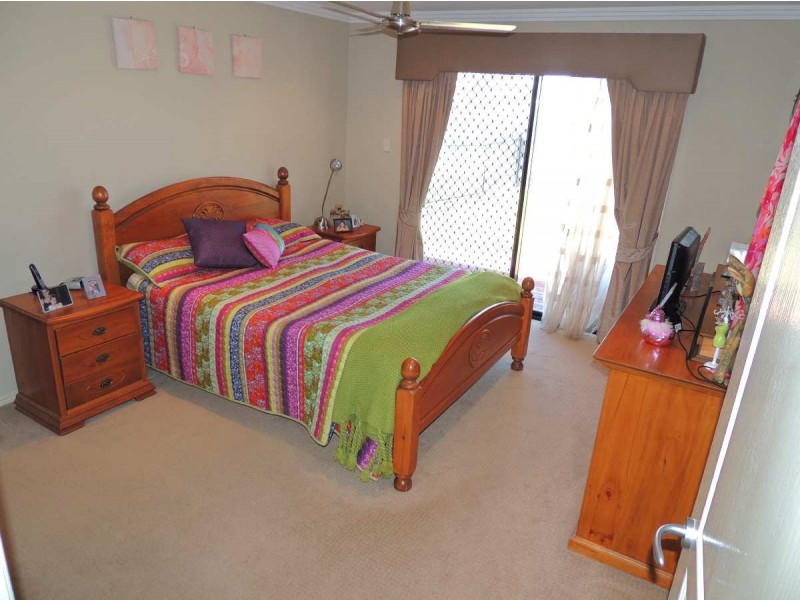 13 Victoria Avenue, Glen Eden QLD 4680