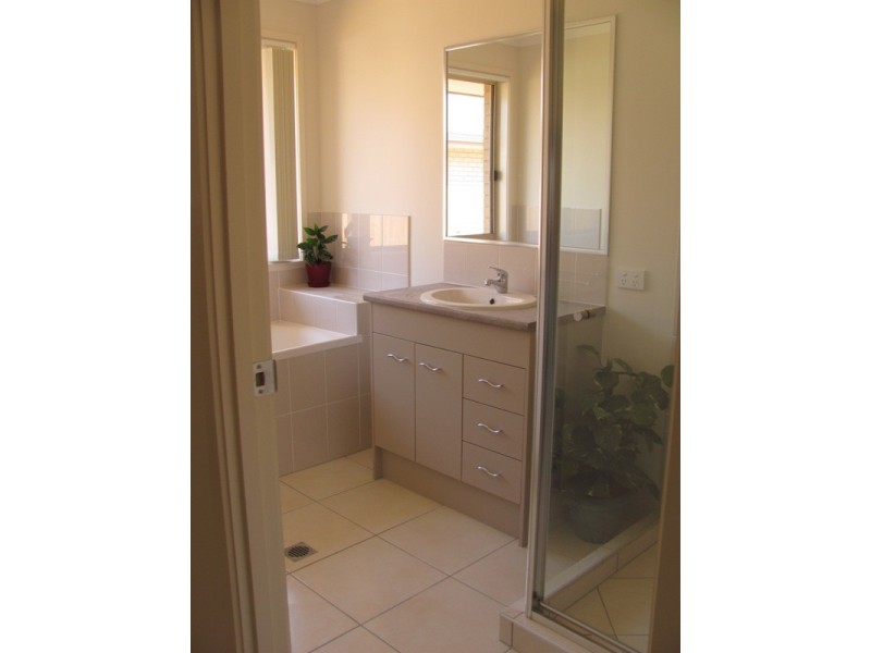 24 Woodward Avenue, Calliope QLD 4680