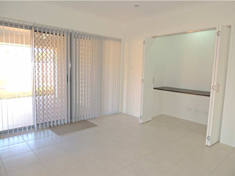 36 Bellbird Circuit, Kirkwood QLD 4680