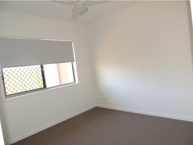 36 Bellbird Circuit, Kirkwood QLD 4680