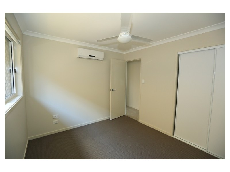 17 Broadwater Place, New Auckland QLD 4680