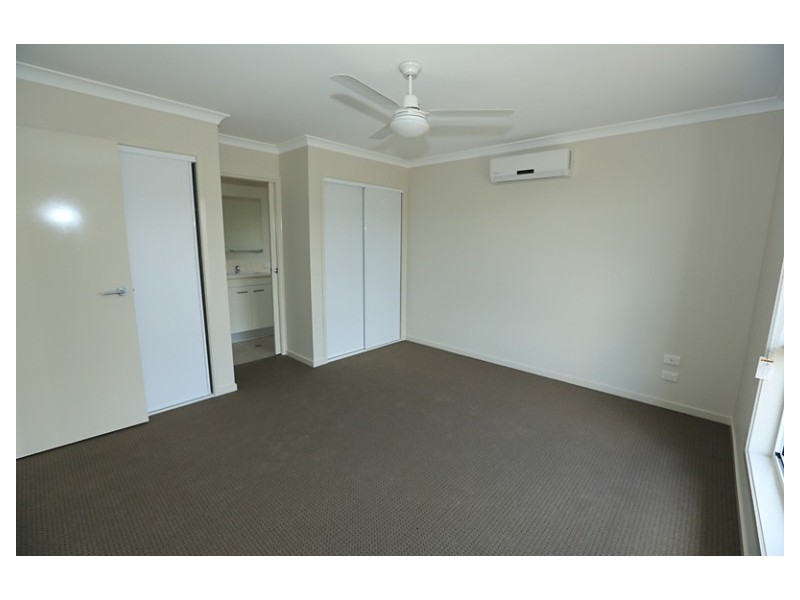 17 Broadwater Place, New Auckland QLD 4680