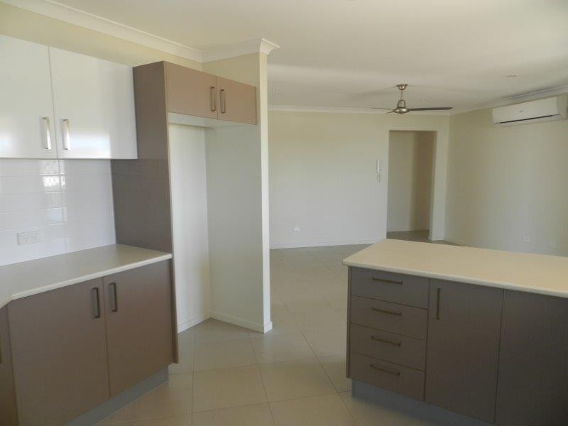 16 Blaxland Court, Glen Eden QLD 4680