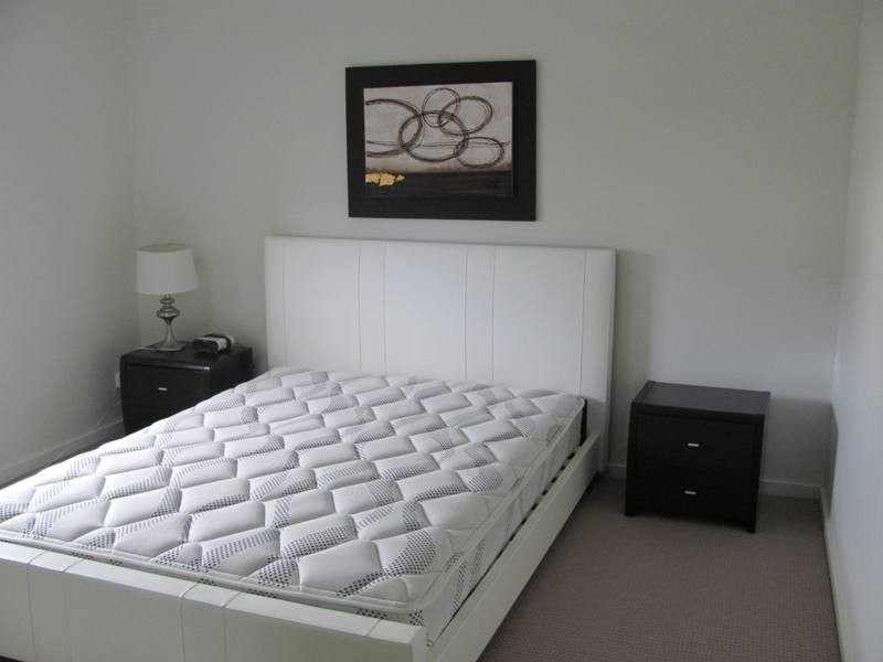 2/1 Michel Place, Telina QLD 4680