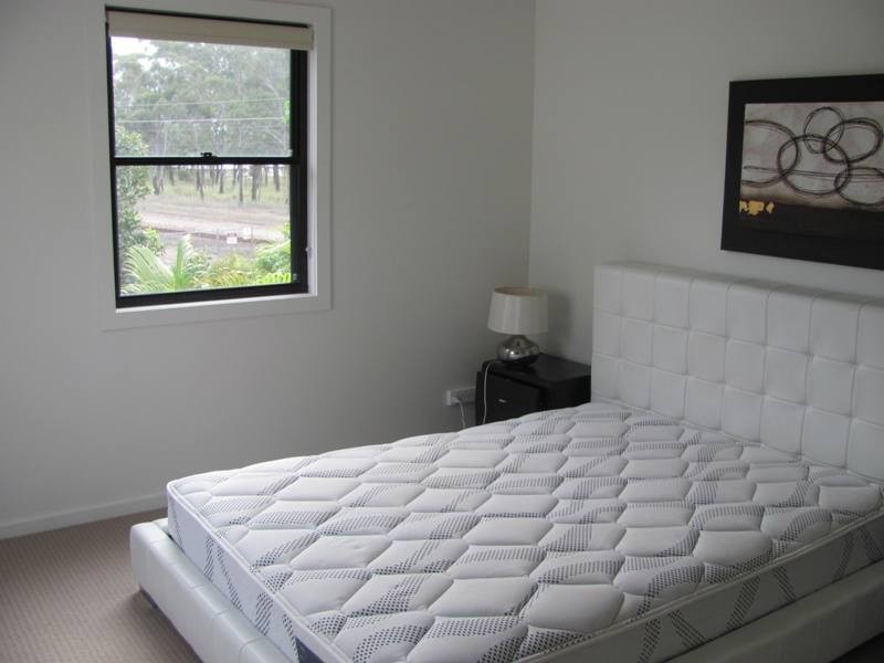 2/1 Michel Place, Telina QLD 4680