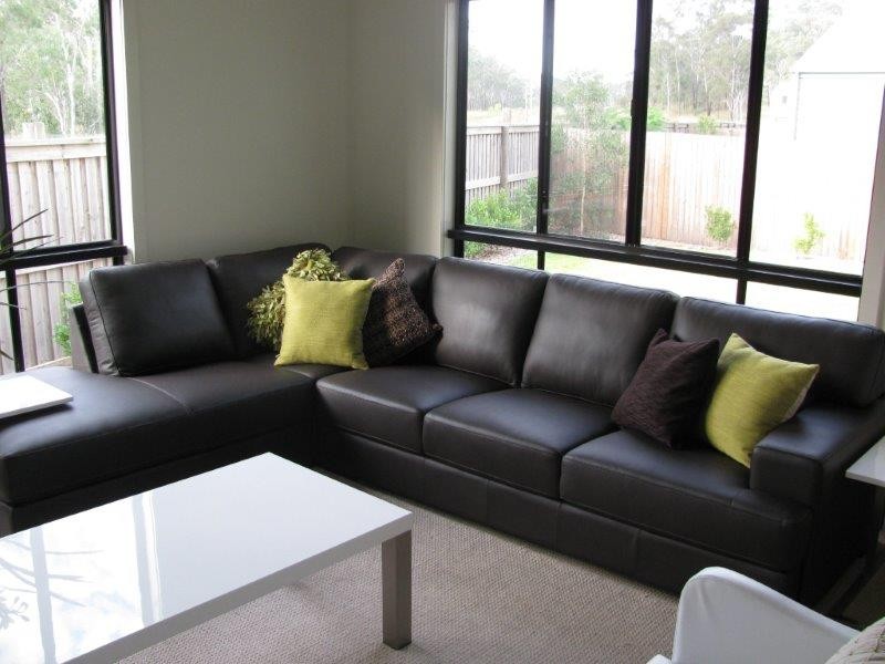 2/1 Michel Place, Telina QLD 4680