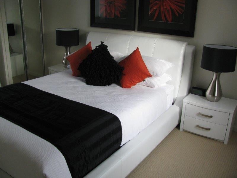 2/1 Michel Place, Telina QLD 4680