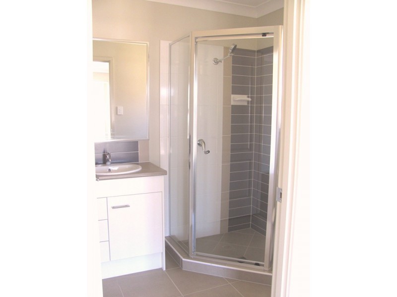 5 Woodward Avenue, Calliope QLD 4680